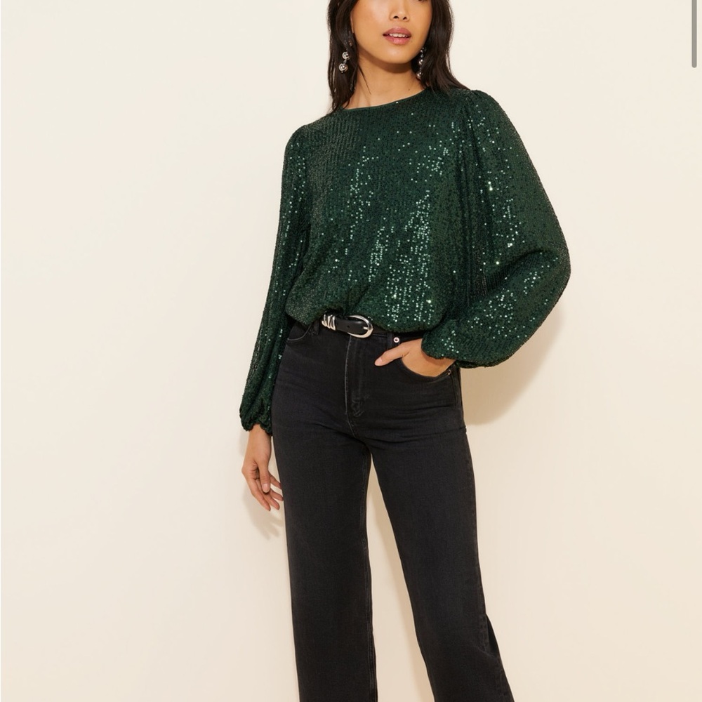 ✨HP✨ Anthropologie Emerald Sequin Long Sleeve Top